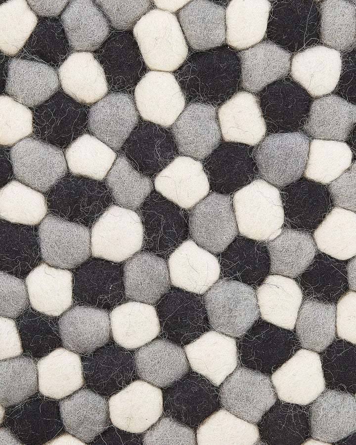 Penek Round Felt Ball Area Rug ø 140 cm Multicolour