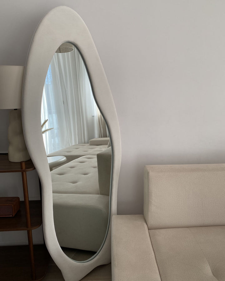 Reigny Wall Mirror Velvet White