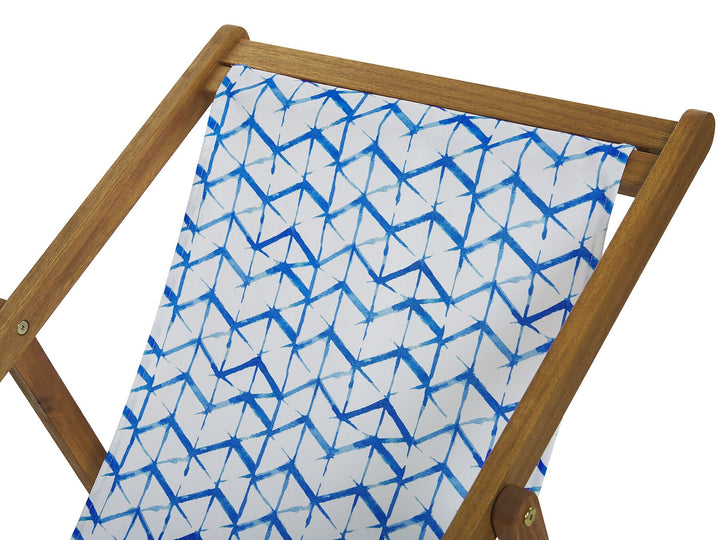 Set of 2 Acacia Folding Deck Chairs and 2 Replacement Fabrics Light Wood with Off-White / White and Blue Pattern Dargan