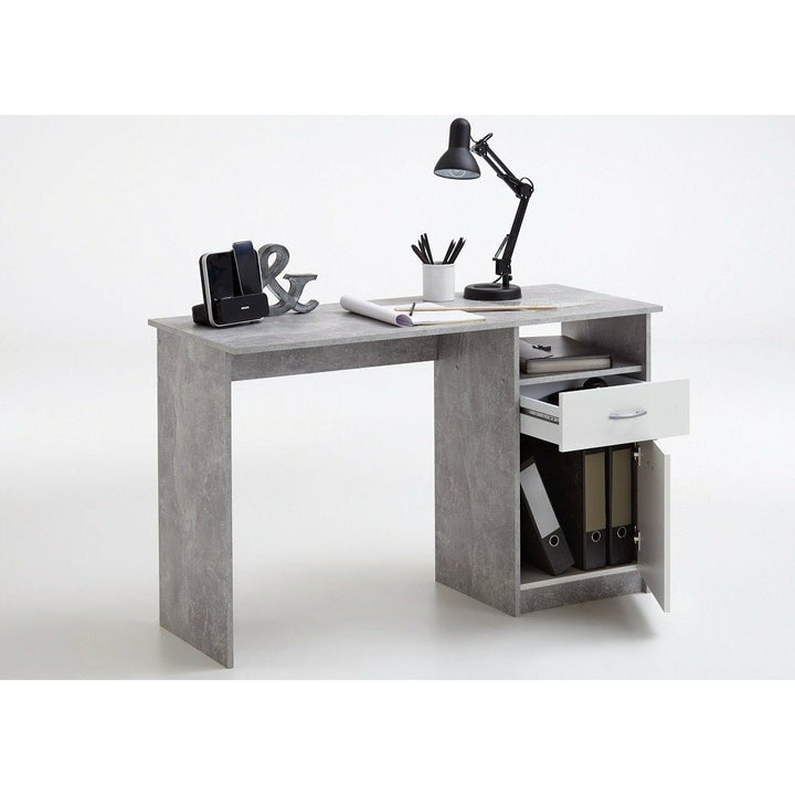 Grey and White Desk Rami