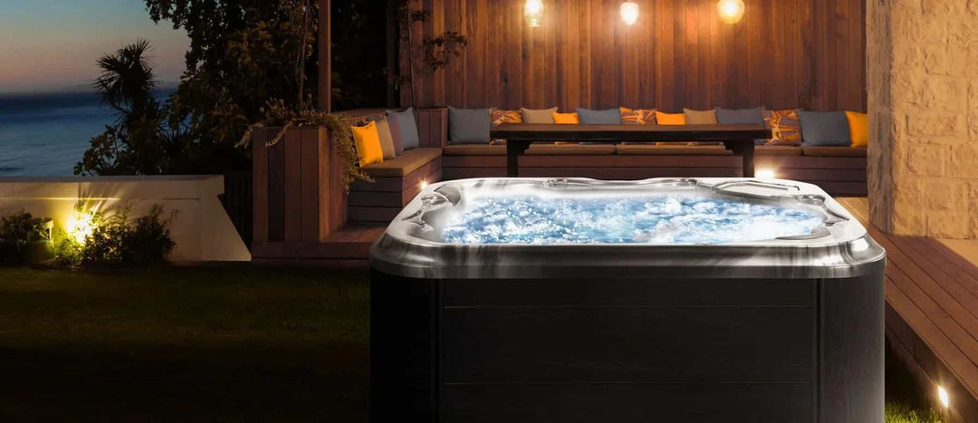 Outdoor hot tubs
