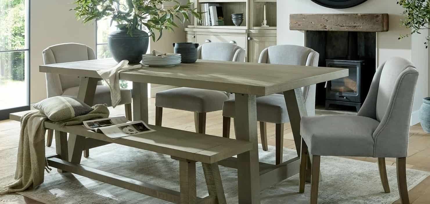 Wooden Dining Tablas