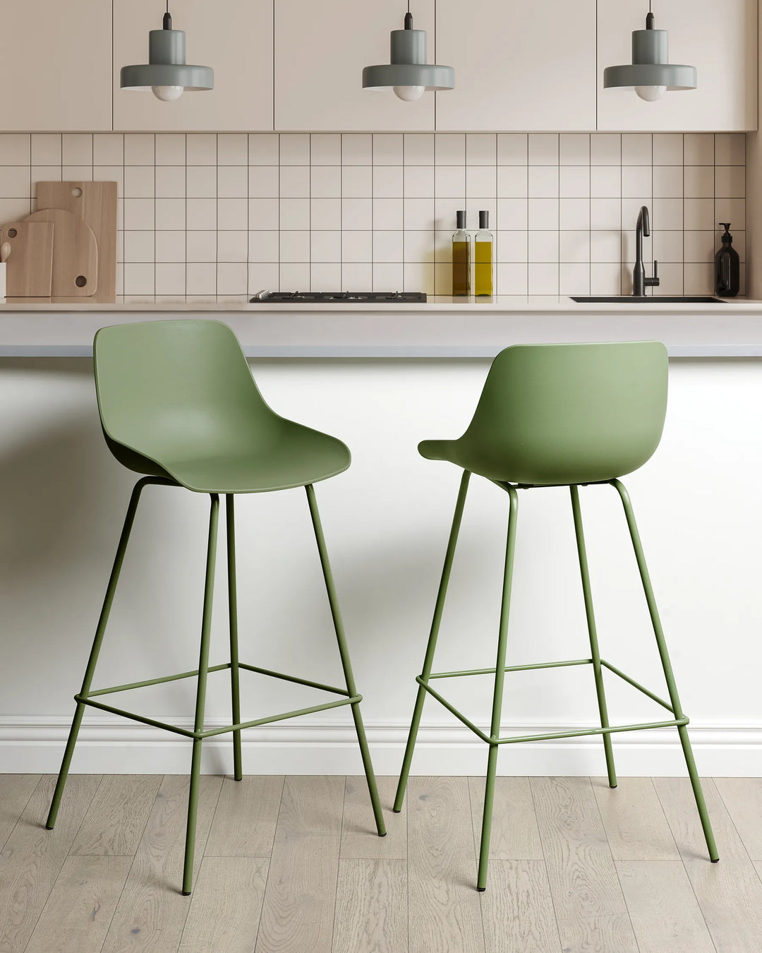 Set of 2 Bar Chairs Green Sturdy Frame Construction Revora