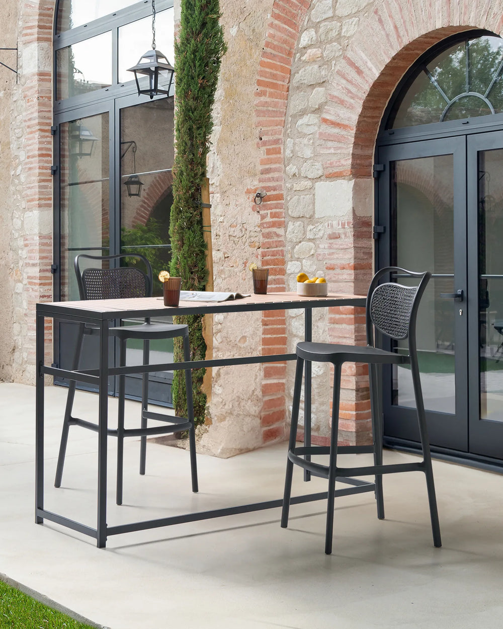 Set of 2 Garden Bar Chairs Black Retro Style Mistral