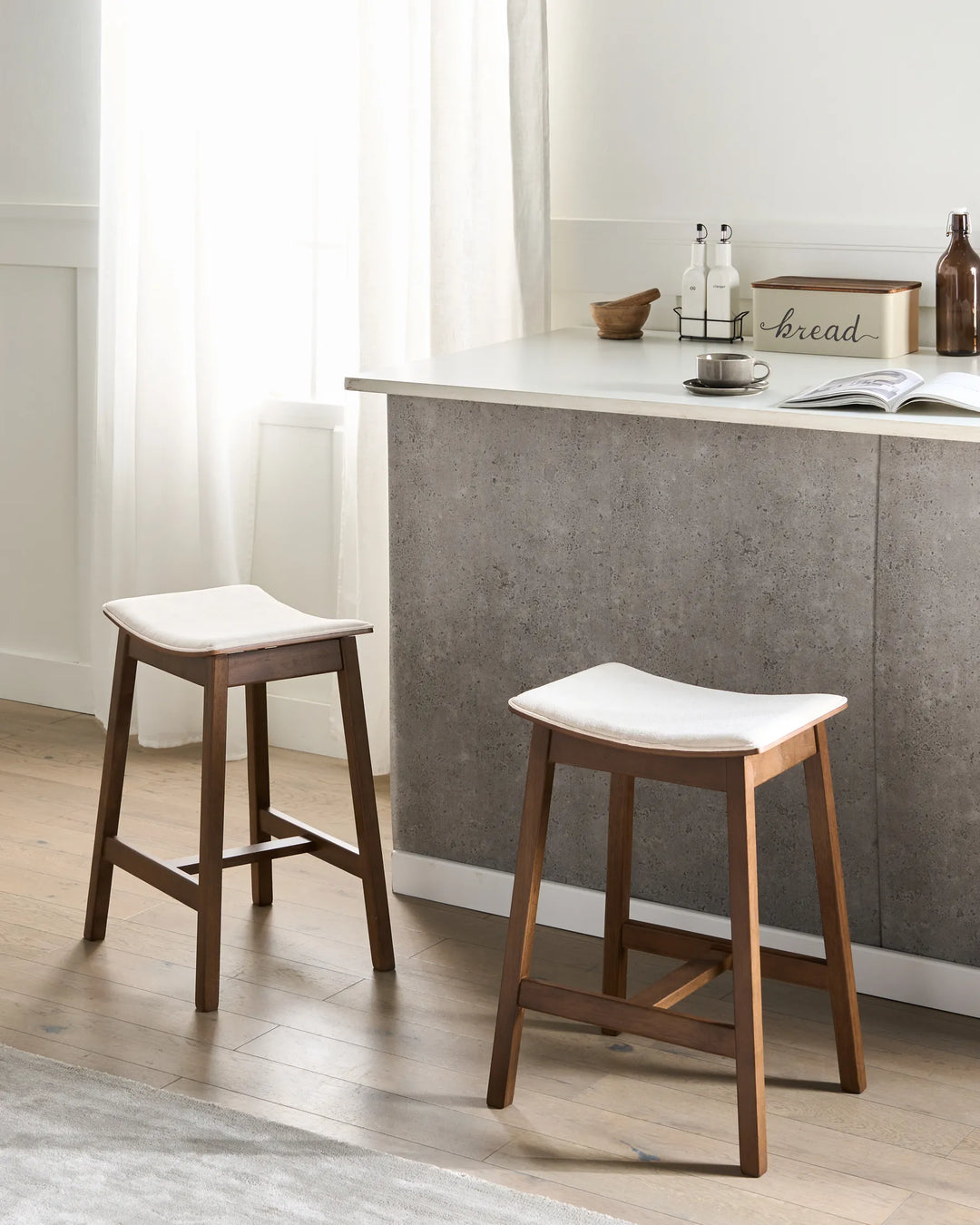 Set of 2 Bar Stools Wood Off-White/ Dark Brown Upholstery Tendra