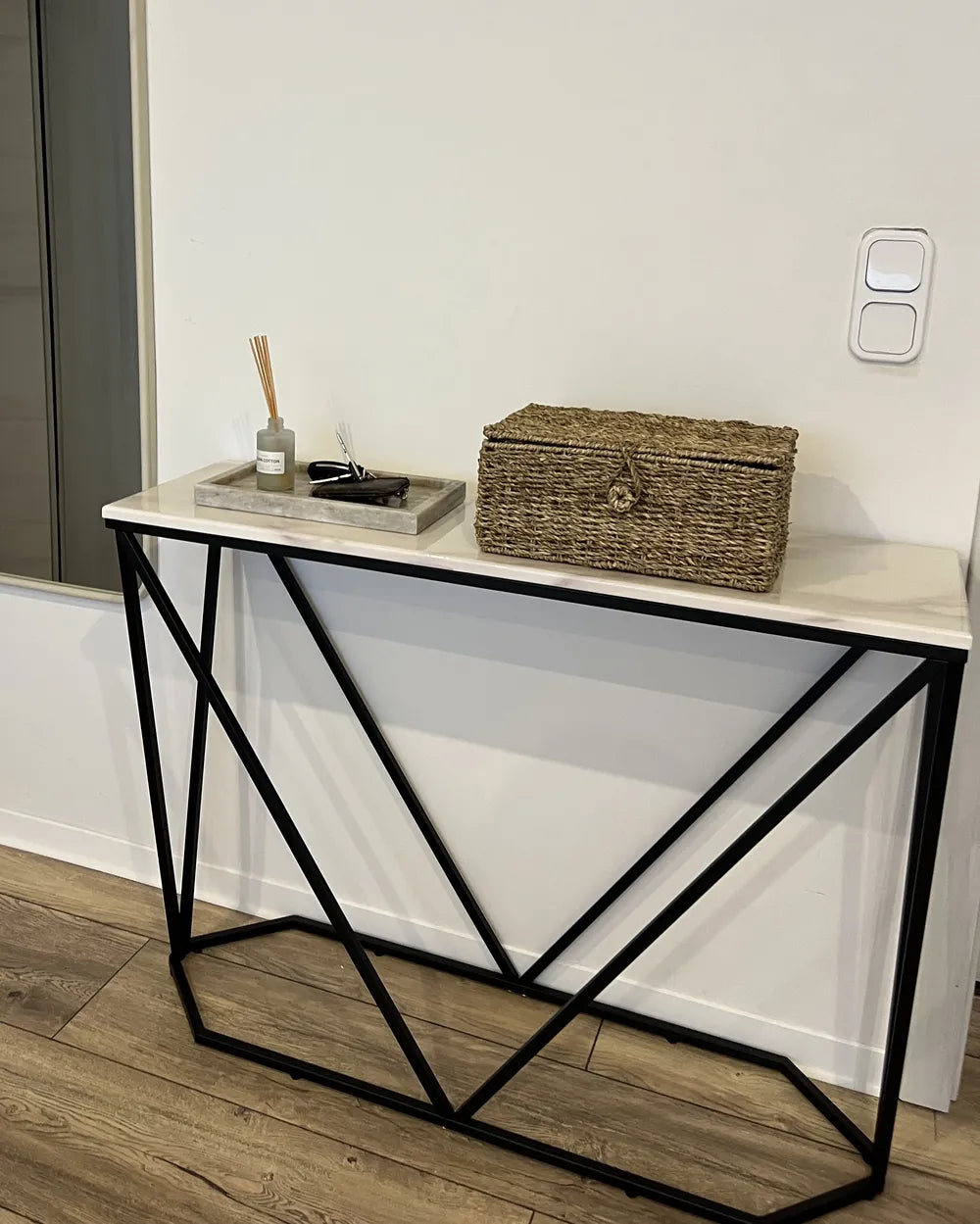 Console Table Marble/ Black Elegant Design Ivanta