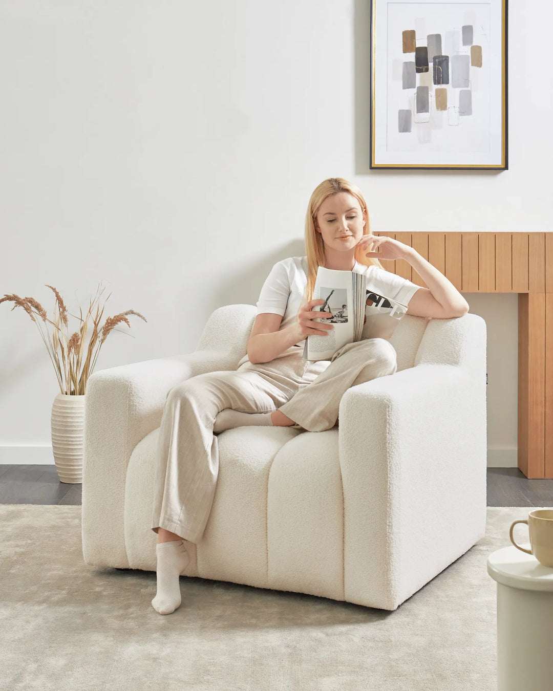 Armchair Boucle Off-White Allianah