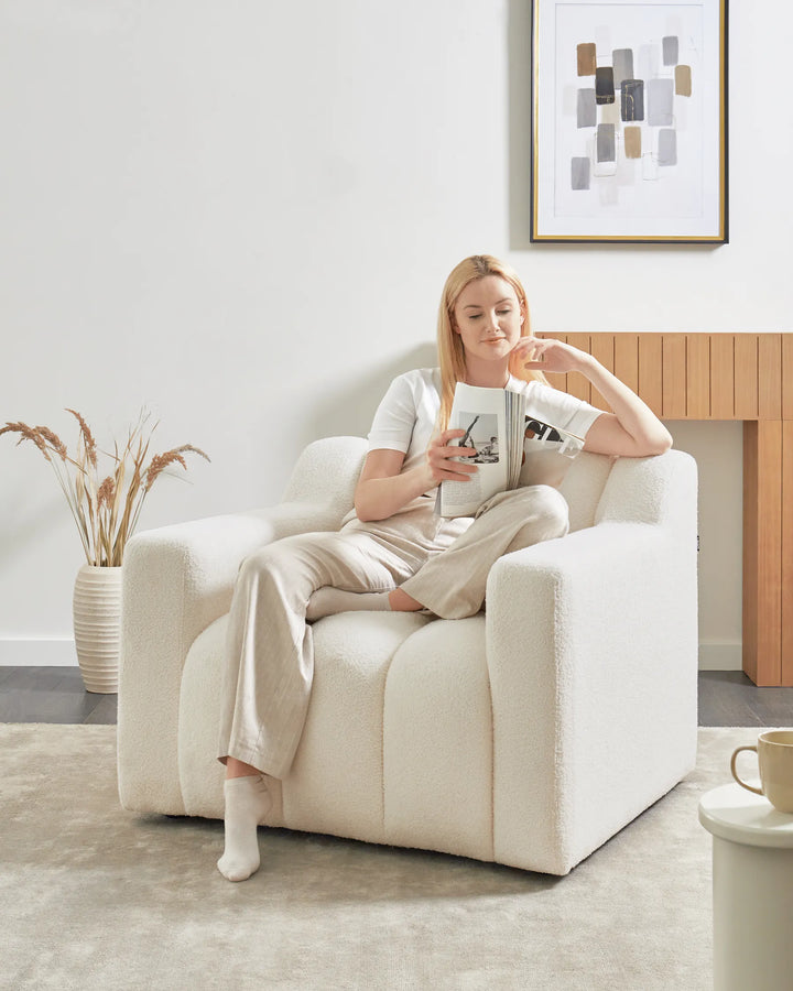 Armchair Boucle Off-White Allianah