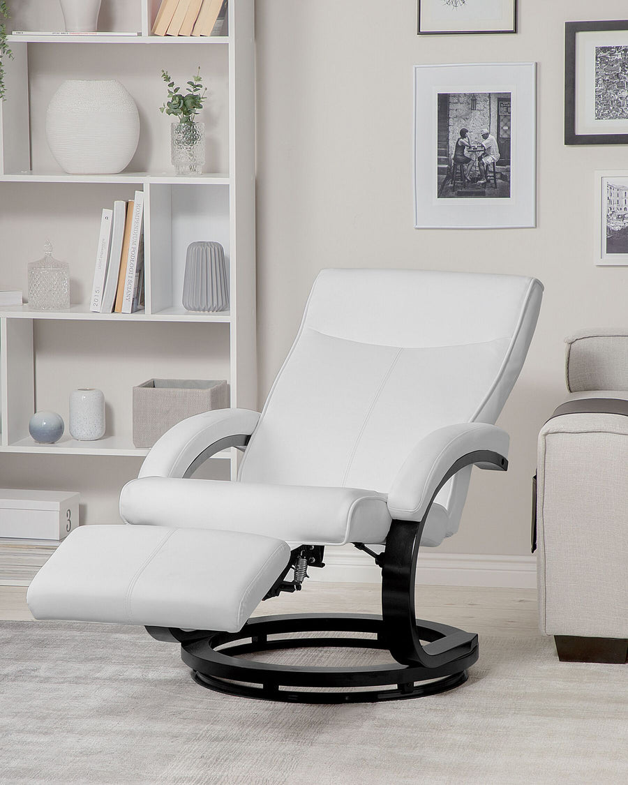 Might Armchair Faux Leather White