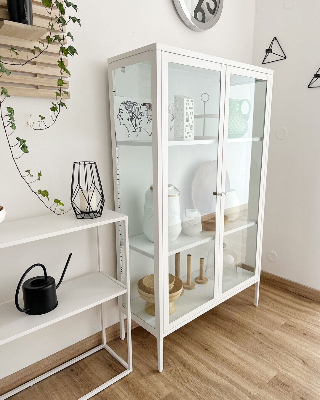 Sufy Steel Display Cabinet White