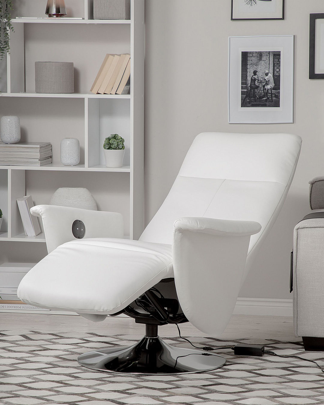 Prime Armchair Faux Leather White