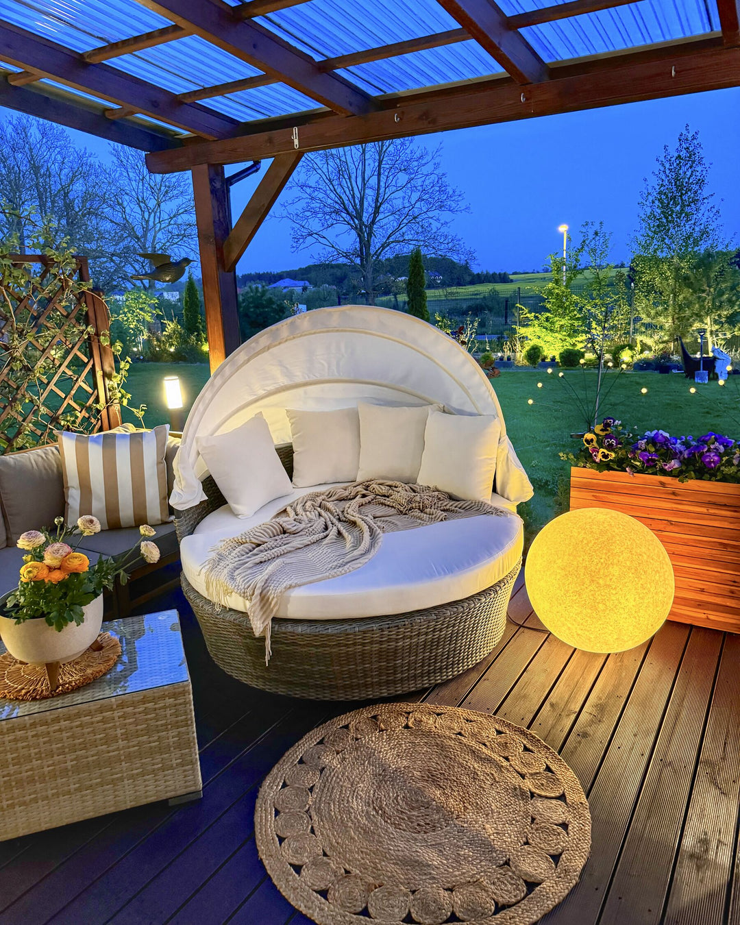 Sylt Lux Pe Garden Daybed Rattan Grey