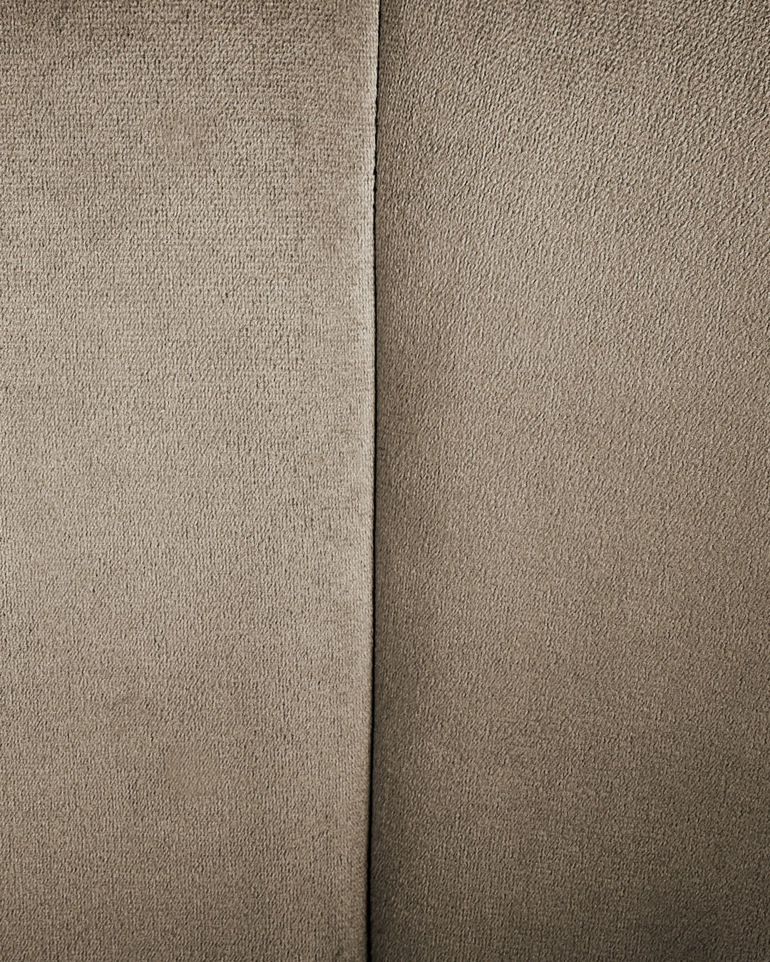 Larvik II Armchair Velvet Taupe