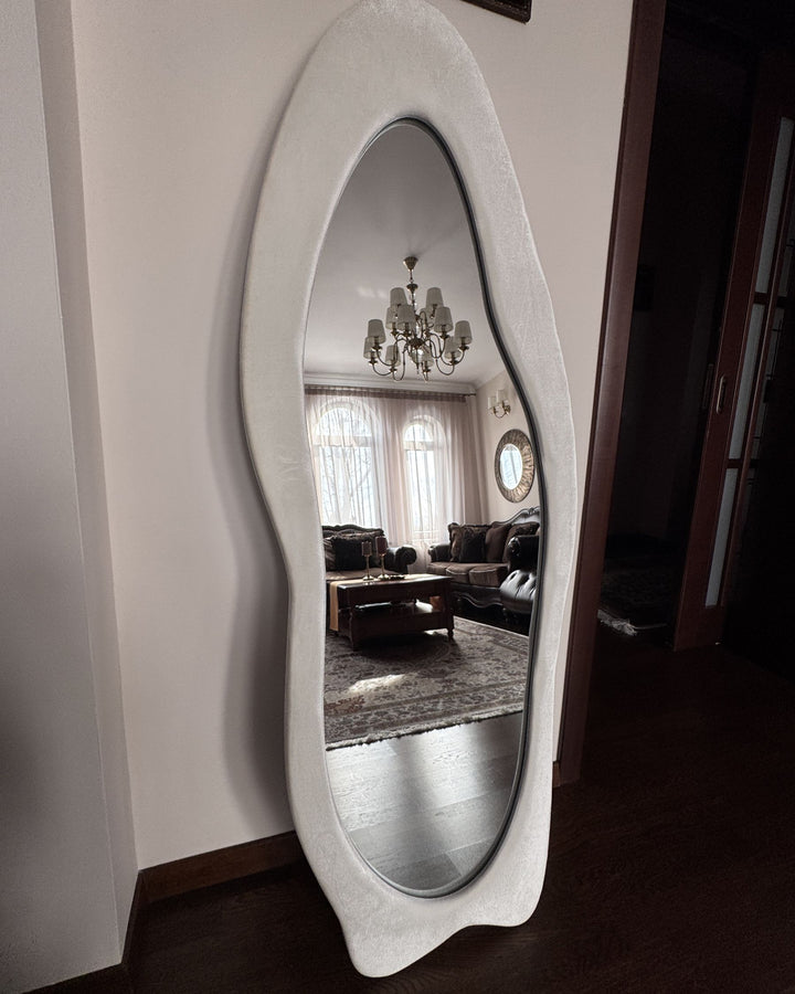Reigny Wall Mirror Velvet White