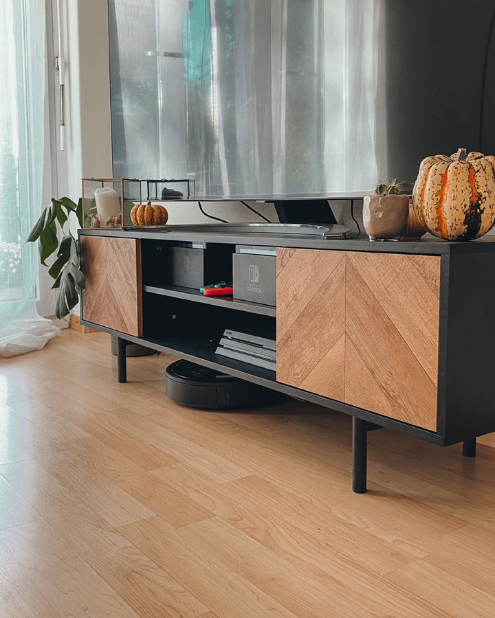 TV Stand Brown/ Black Bamard