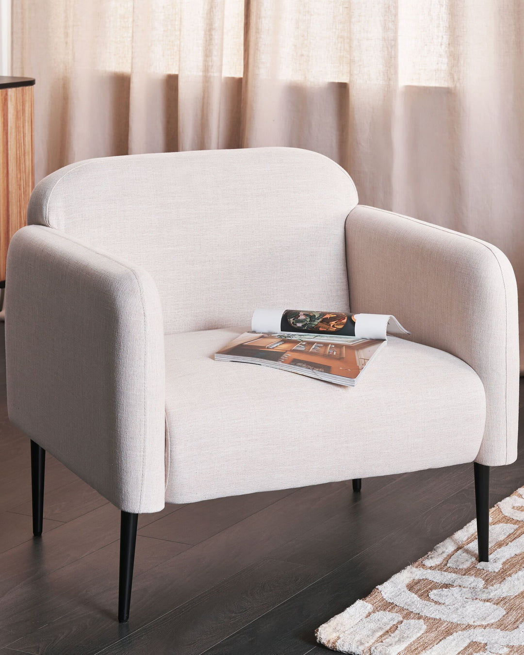 Stouby Armchair Linen Taupe