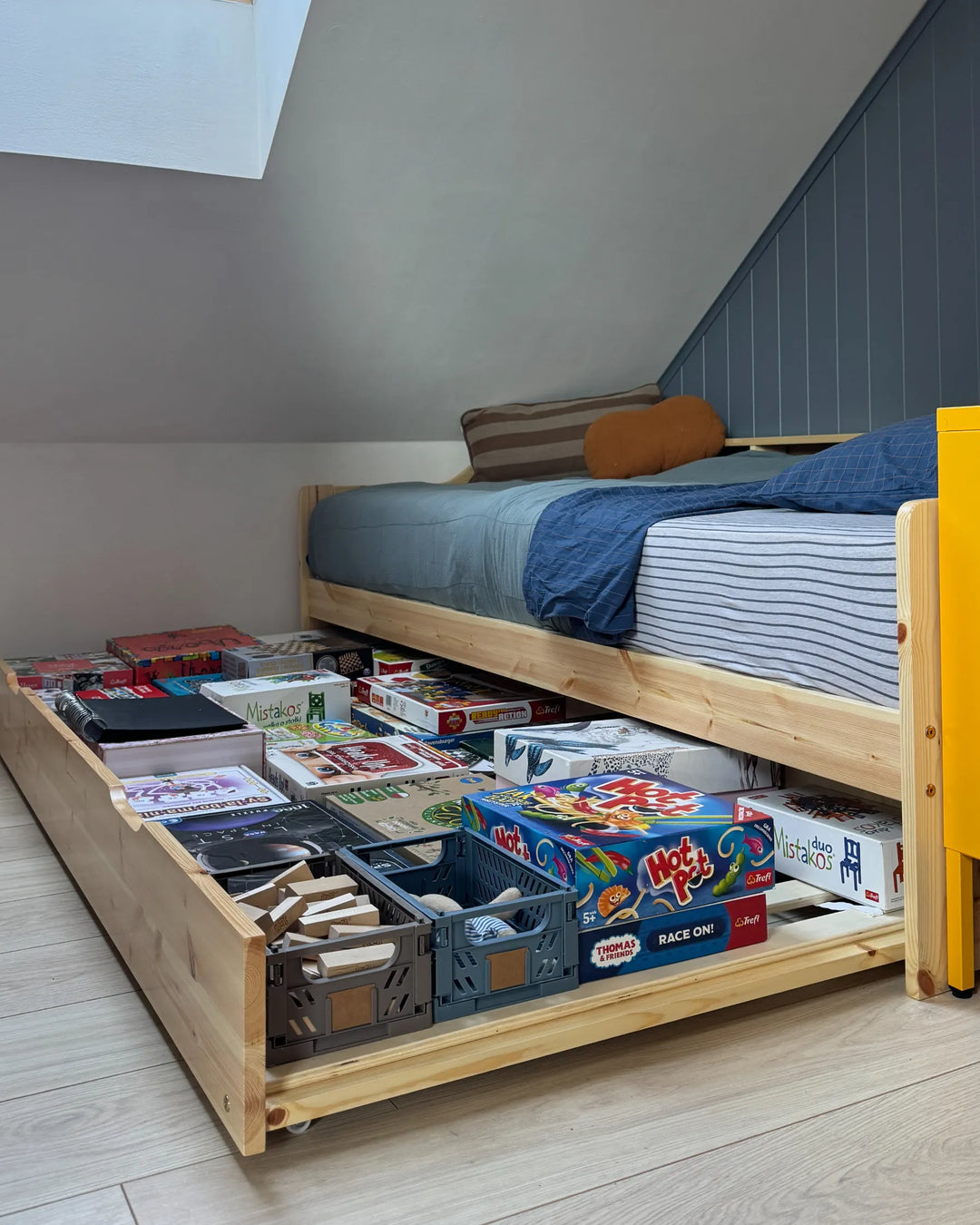 Trundle Bed Pine Wood 90 x 200 cm (EU Single) Light Brown Merlom