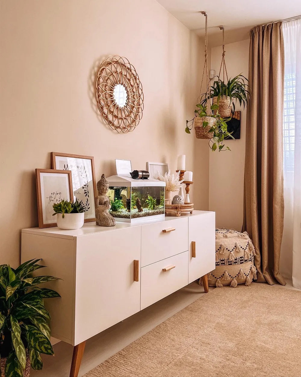 2 Door Sideboard White Veltri