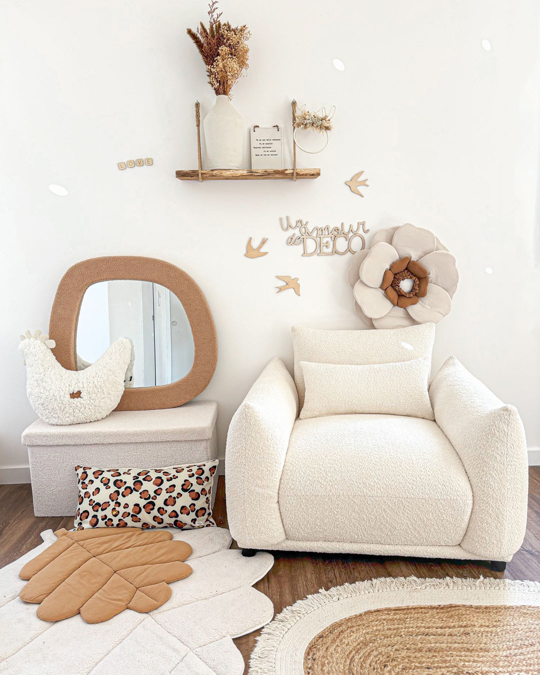 Wall Mirror Epiry Boucle Light Brown