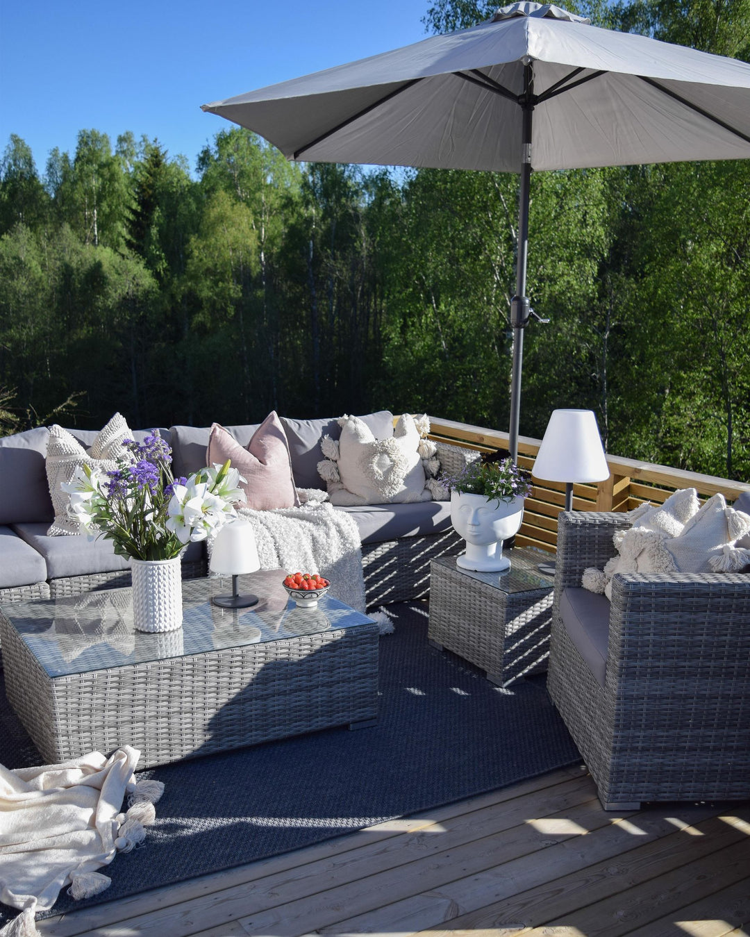Xxl Garden Lounge Set with Table 8 Seater Right Hand Modular PE Rattan Grey