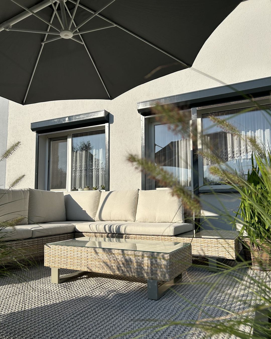 Lanciano Garden Corner Sofa with Table 5 Seater Right Hand PE Rattan Off-White