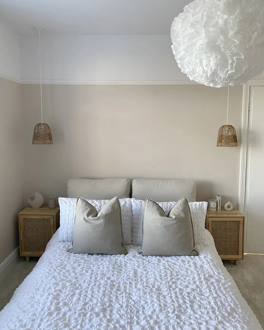 Bed Chenille 180 x 200 cm (EU Super King) Light Beige Avren