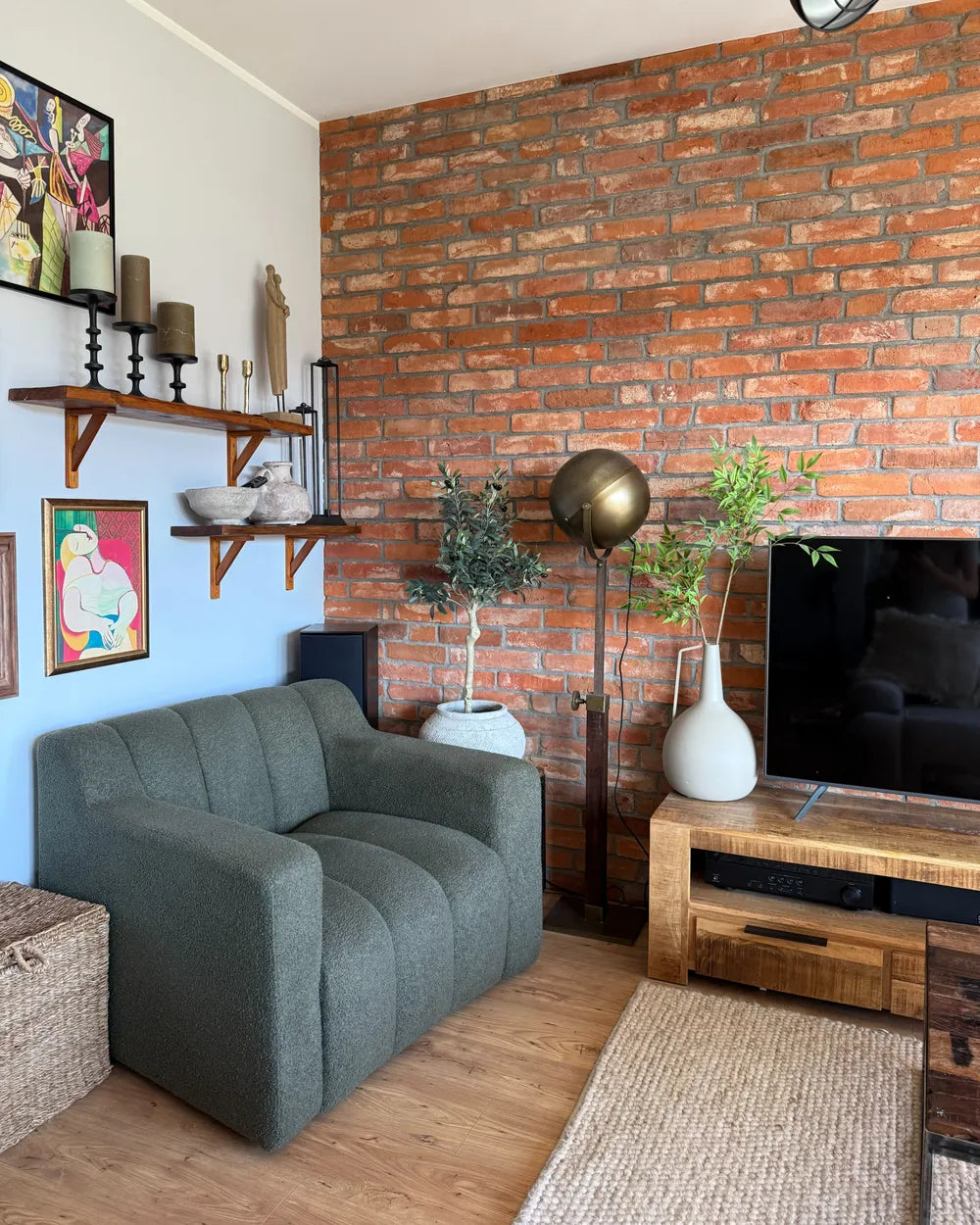 Armchair Boucle Dark Green Nieve