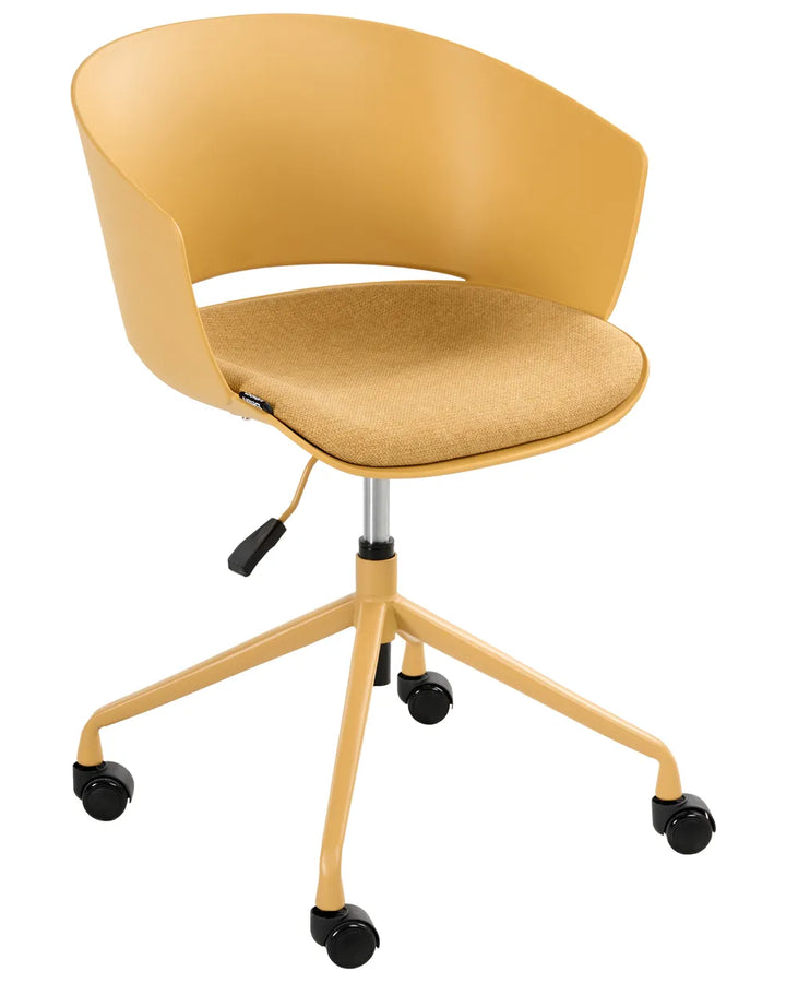 Transform your workspace into a more inviting and productive area with this standout seating solution.