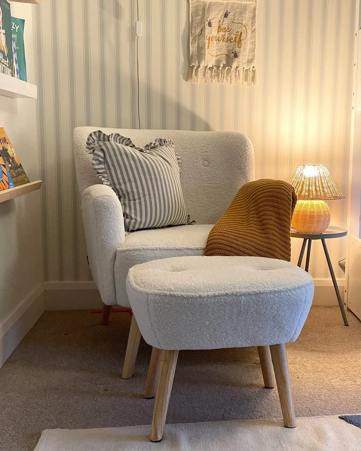 Armchair with Footstool Boucle White Tybias