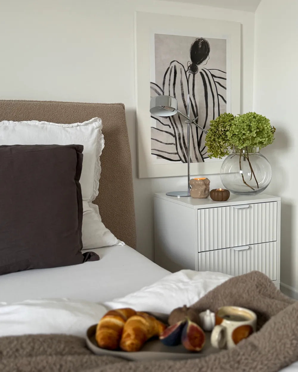 Ottoman Bed Boucle 180 x 200 cm (EU Super King) Taupe Ameire