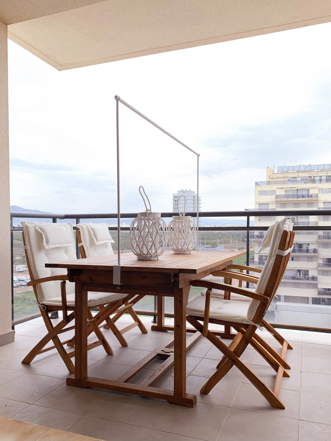 Java Extending Garden Dining Table 160/220 cm 90 cm Acacia Wood Light Brown
