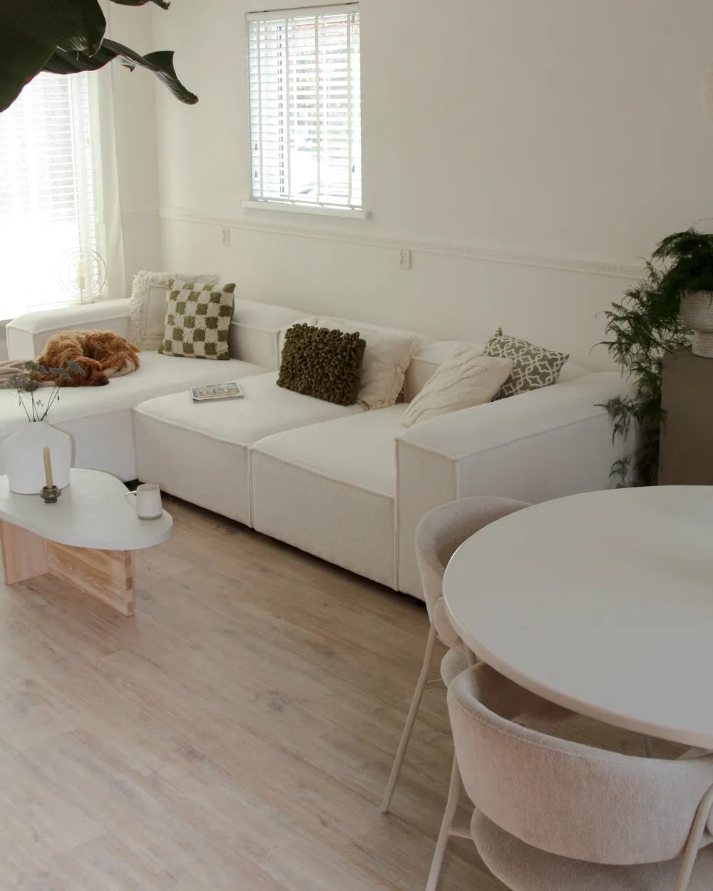 Modular Corner Sofa 4 Seater Boucle Off-White Right Hand Oakham