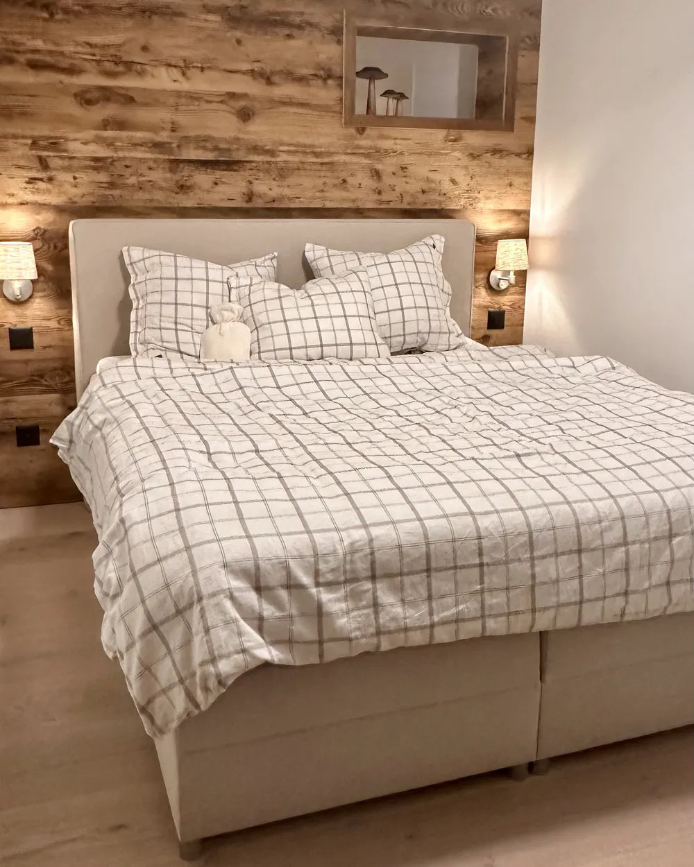 Divan Bed with Storage Fabric 180 x 200 cm (EU Super King) Light Beige Vivian