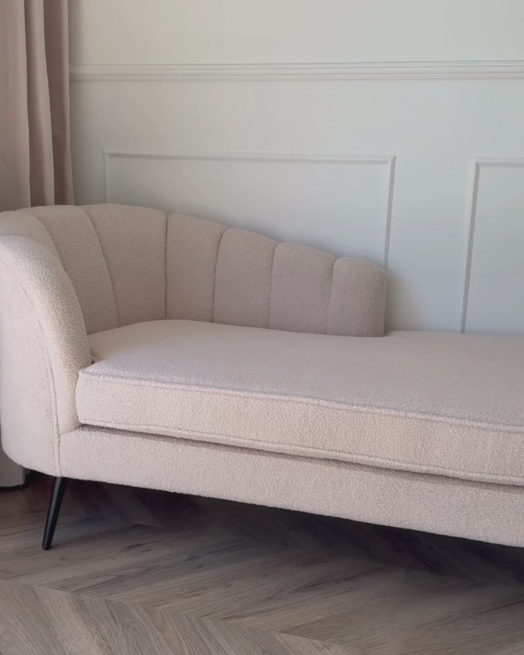 Left-Hand Chaise Lounge Boucle Light Beige Walters