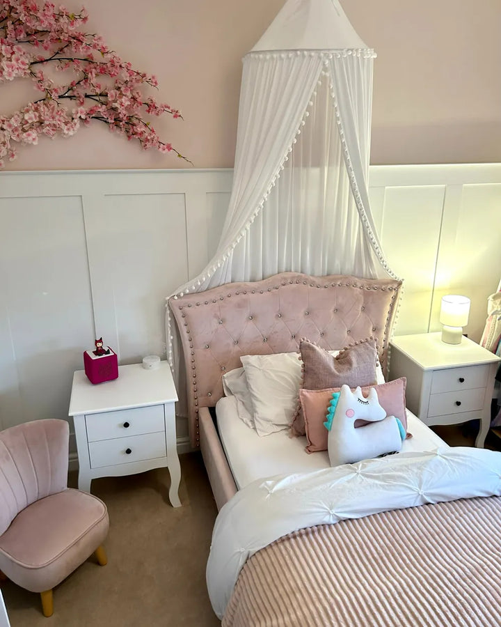 Glam pink children’s bed with lift-up storage