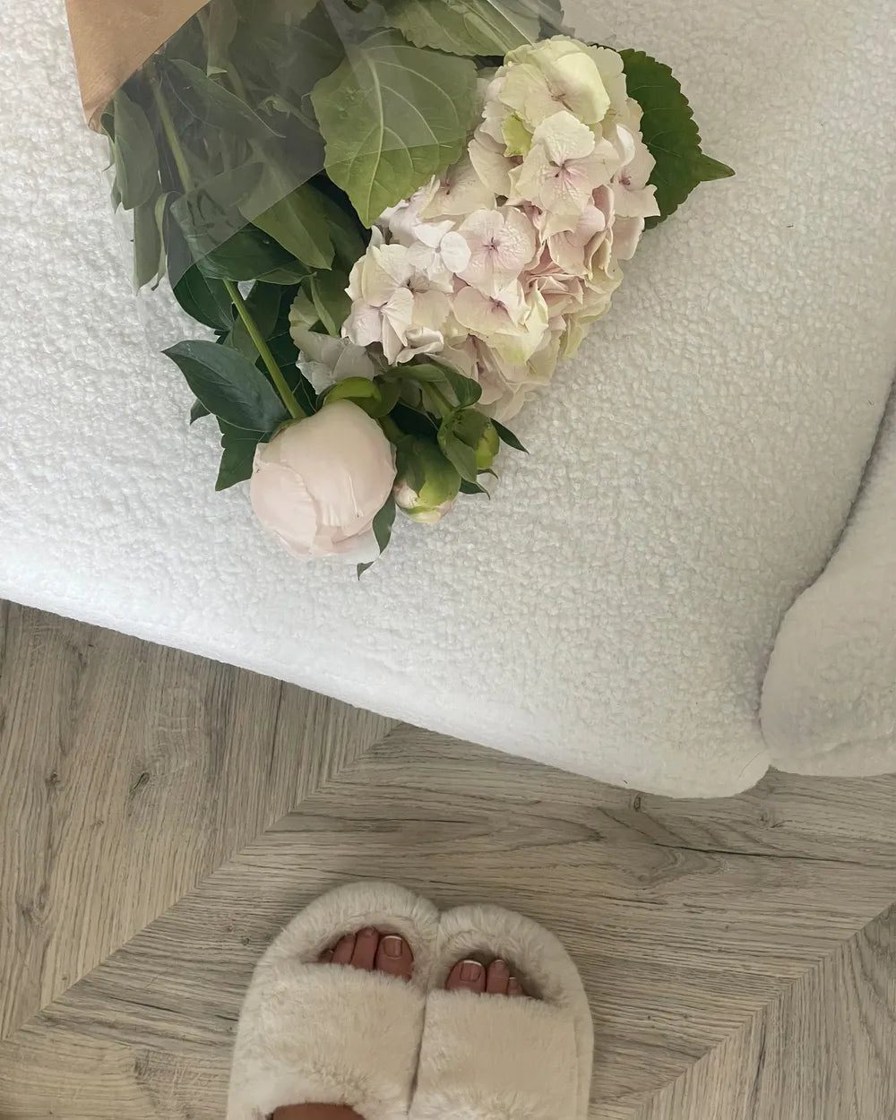 Armchair Boucle White Euclid