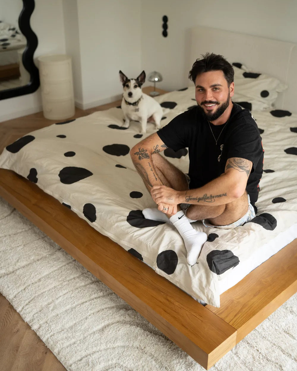 Bed with LED Boucle 180 x 200 cm (EU Super King) Natural Ash Wood Olivia