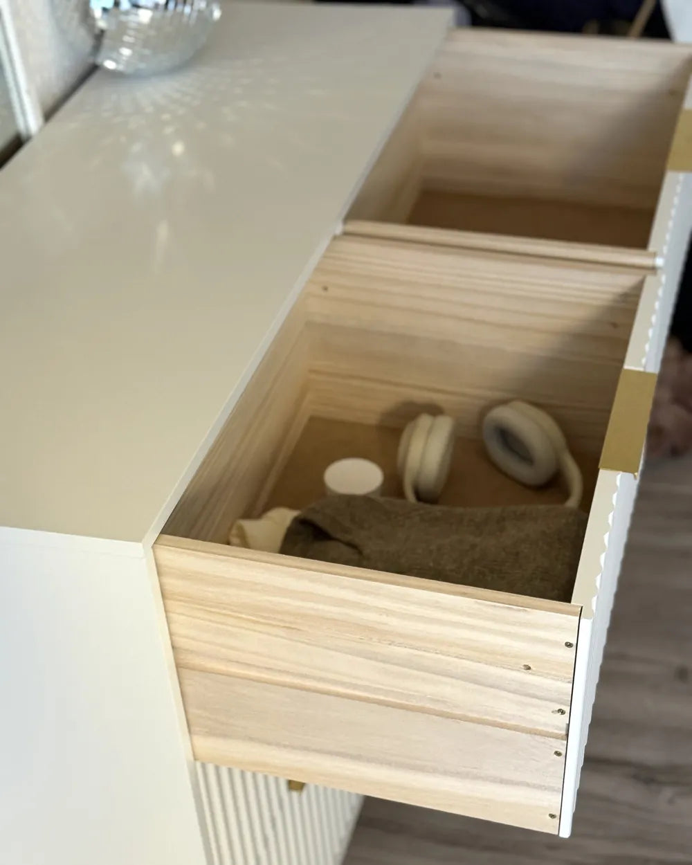 6 Drawer Chest White Brambly Conora | Modern Design