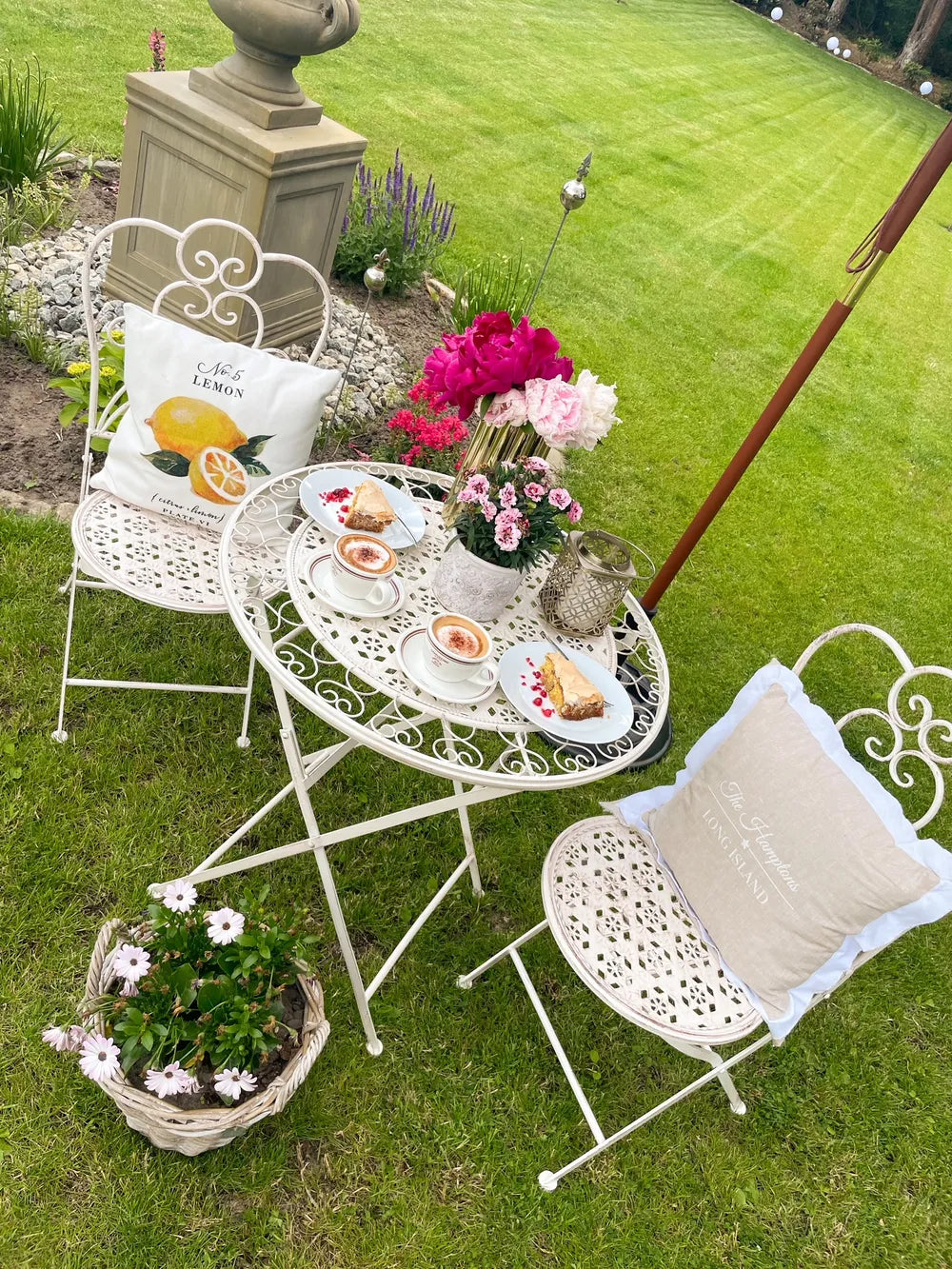 Bistro Set Folding Metal Light Beige Gideon