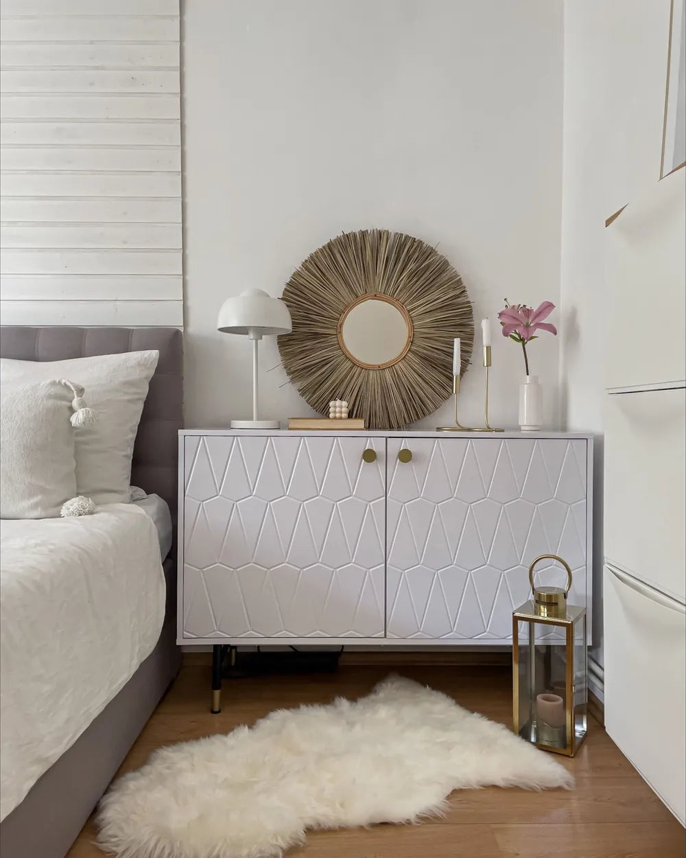 Cabinet White Polly