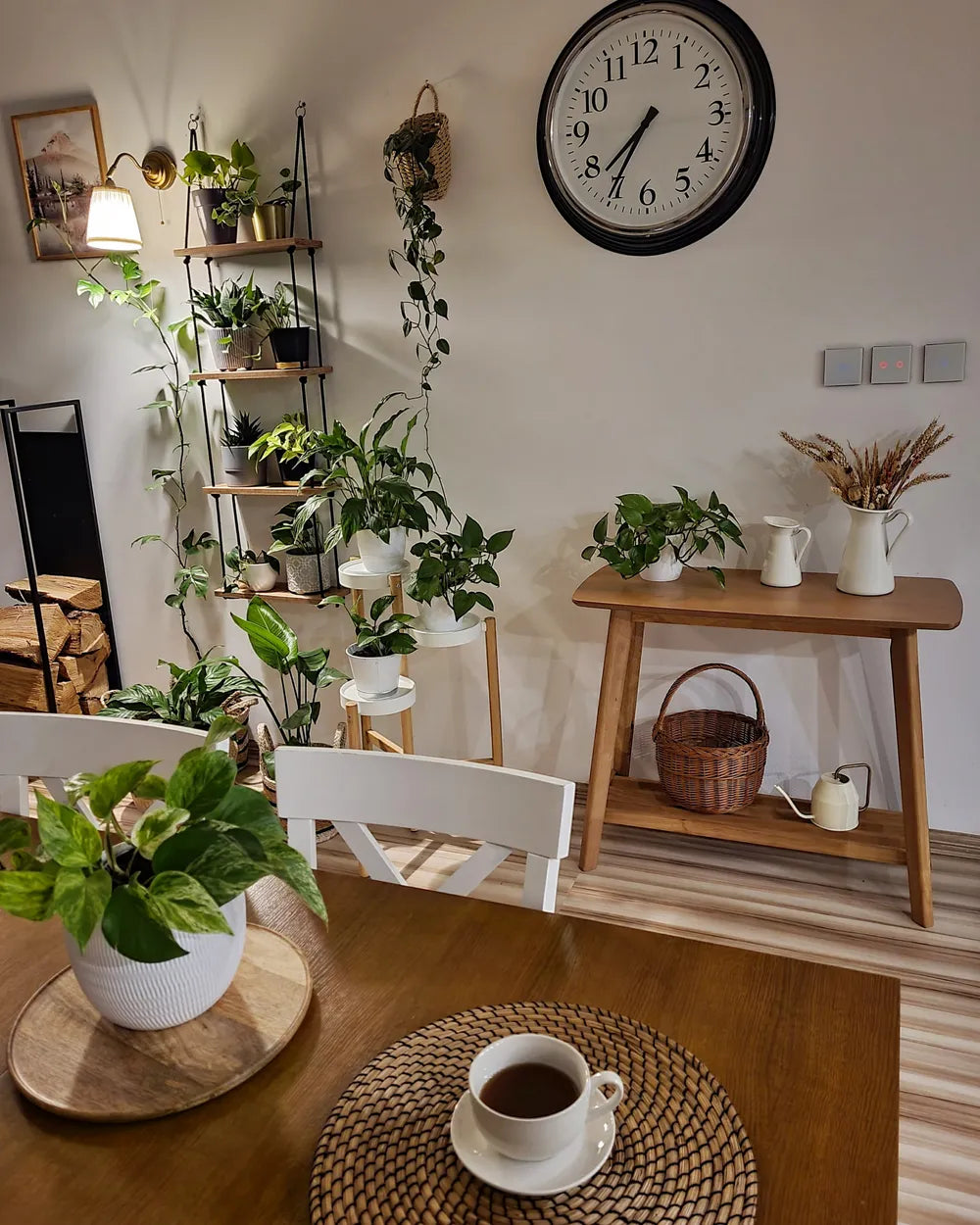Console Table Light Brown Decorative Yet Functional Xelaro
