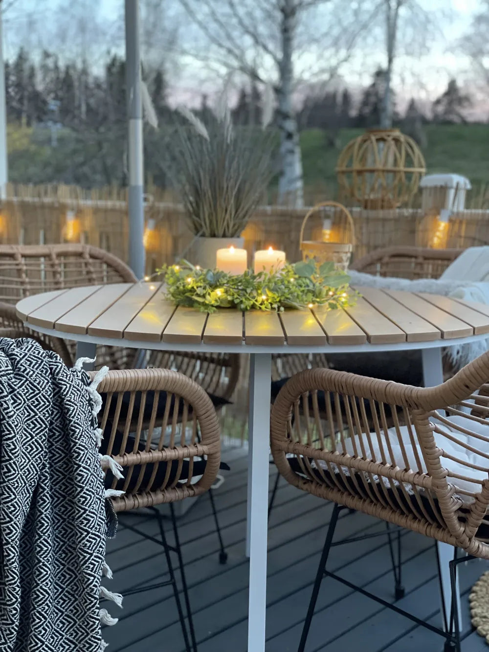 Bistro Set with Cushions PE Rattan Natural Poppy