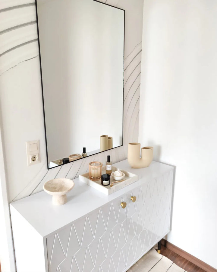 Cabinet White Polly