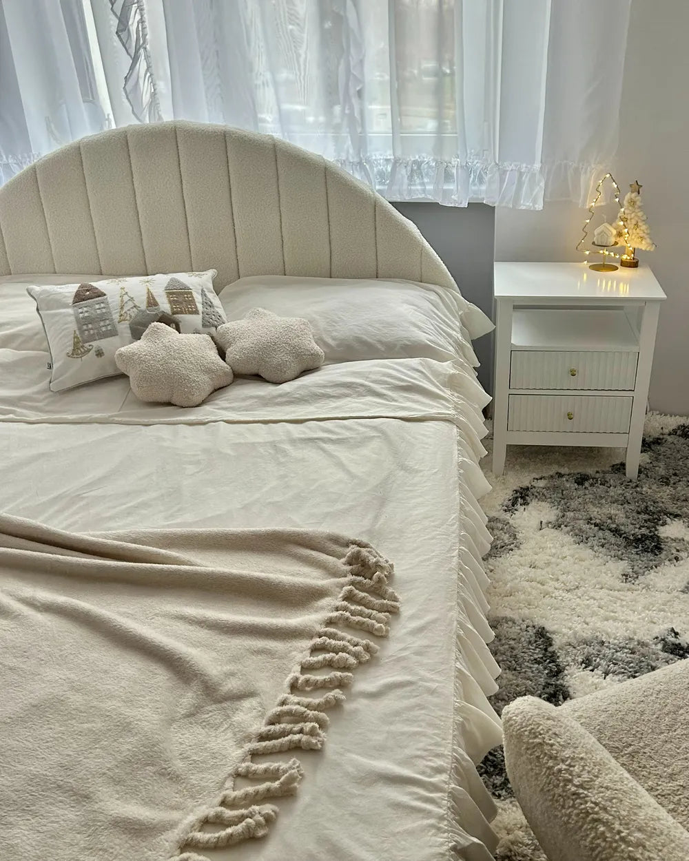 Ottoman Bed Boucle 160 x 200 cm (EU King Size) Off-White Blake