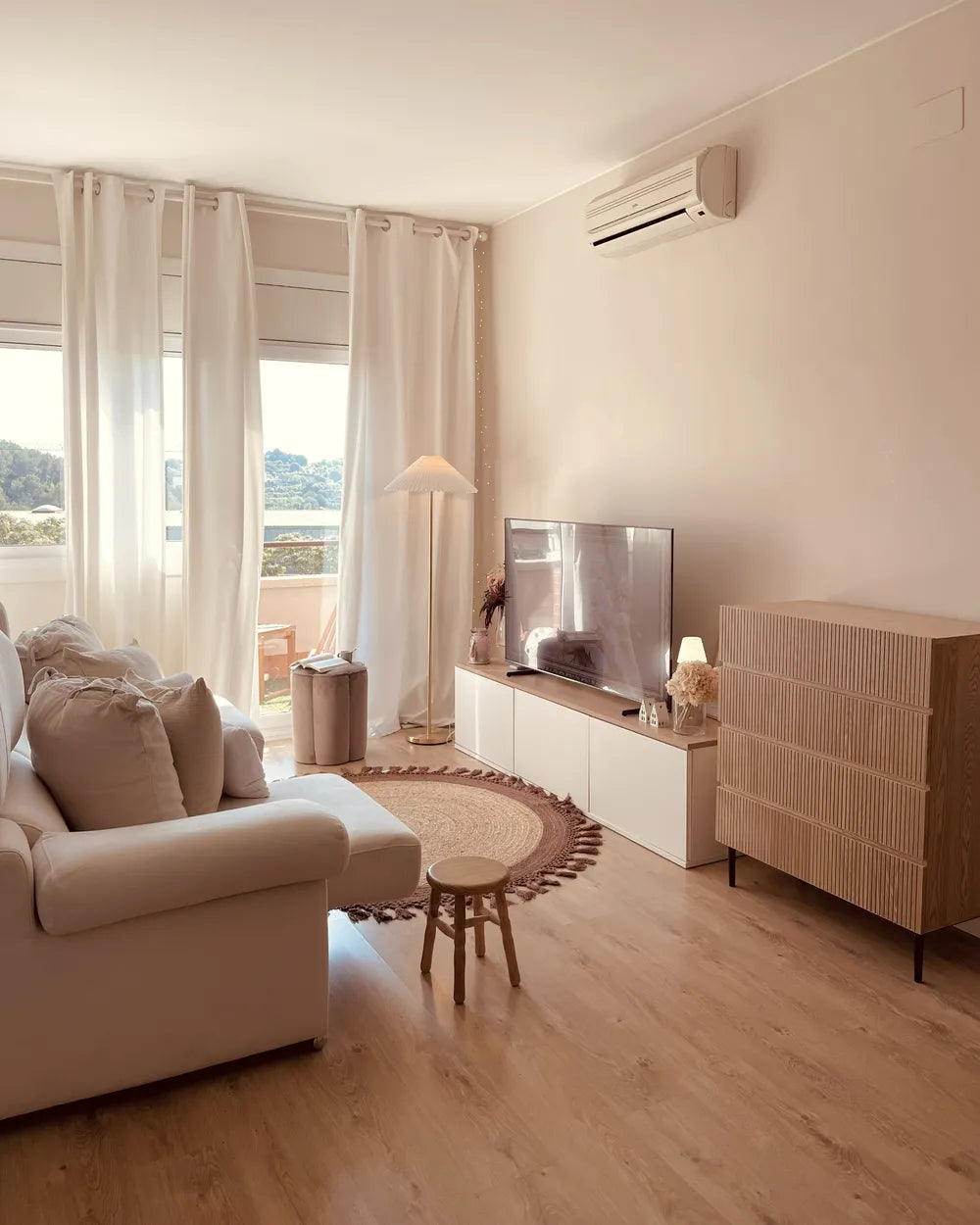 4 Drawer Chest Natural Ash Wood Durable Material Travero