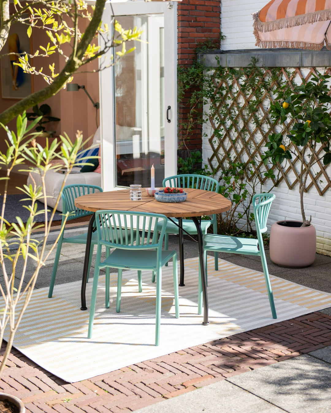 Varenna Garden Dining Table 106 cm 103 cm Acacia Wood Brown