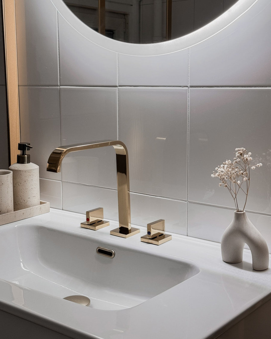 Bathroom Vanity Set White Figueres