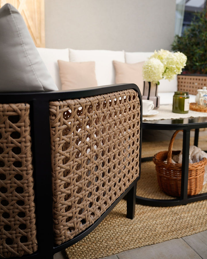 Montefalco Garden Lounge Set with Table 5 Seater Metal White