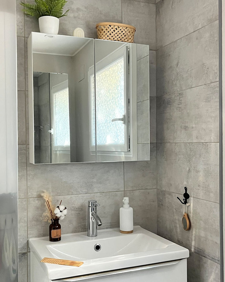 Bathroom Wall Mounted Mirror Cabinet 60 cm 60 cm White Navarra