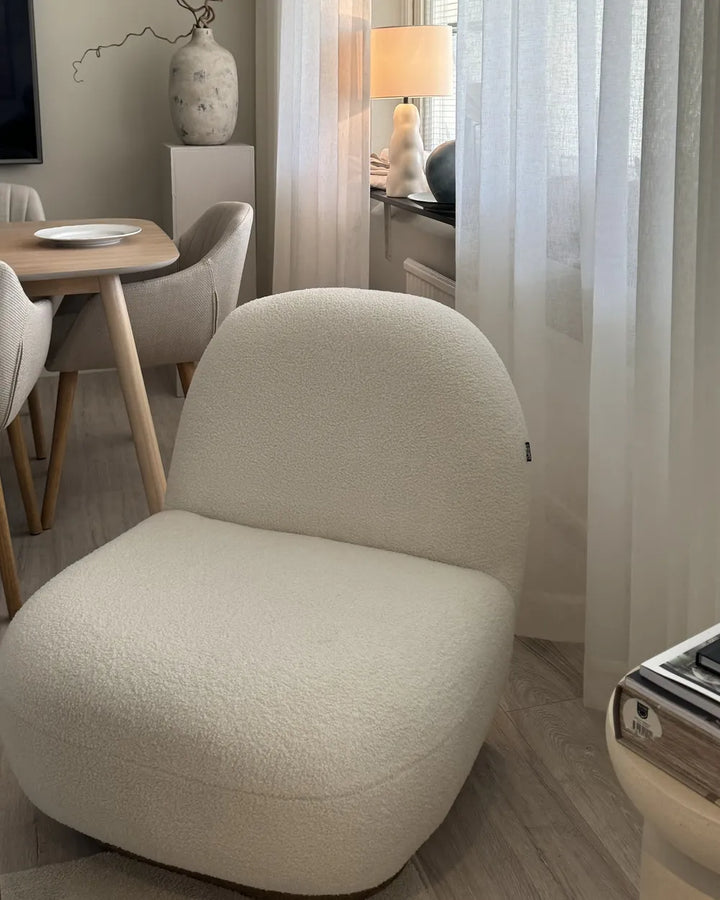 Armchair Boucle White Rayn